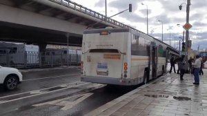 Автобус Лиаз-5250«ВОЯЖ» следует по маршруту 451(ст.Пушкино- Москва(м.ВДНХ)