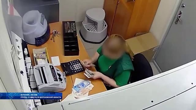 Полицейские возбудили уголовное дело в отношении администратора магазина смотреть онлайн