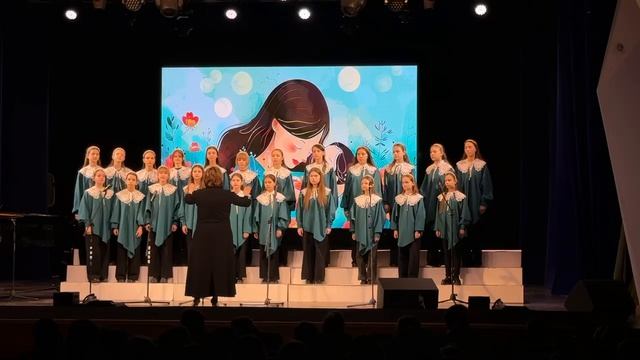 Старший хор "Камертон» ДШИ им.Струве (г. Железногорск, Курская обл) - «Мама» (автор Дмитрий Соболев)