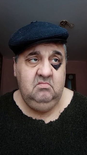 Сто рублей