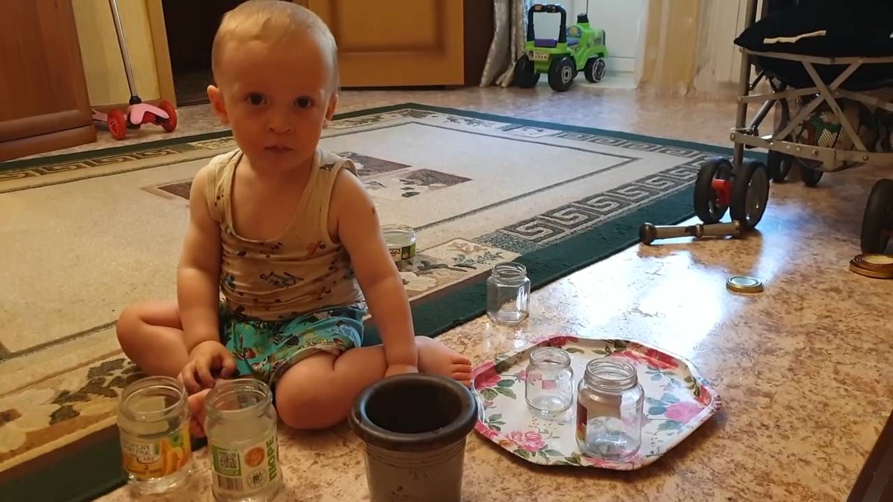 Рома переливает и пьёт воду, 19:05, 21.07.2026 смотреть онлайн