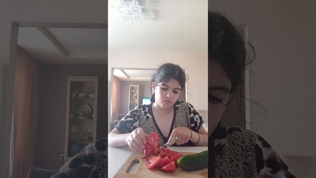 1000024815.mp4 смотреть онлайн