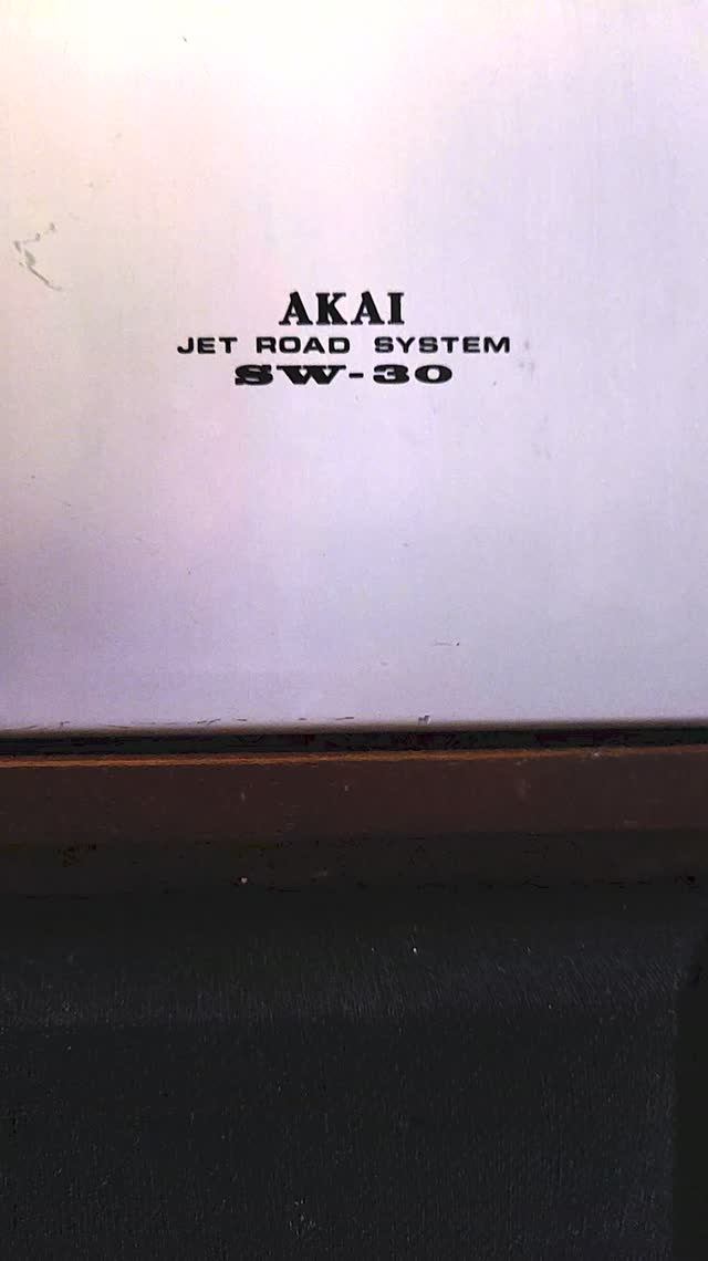 Akai SW-30 Jet Road System, Omni Trio — Who are you? — aquasky. Akai SW-30 Jet Road System, Omni Trio — Who are you? — aquasky.