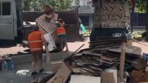 Картонный майдан в Киеве - итоги. Завтра новые картонки нарисуют. Отставка Сырского отложена.