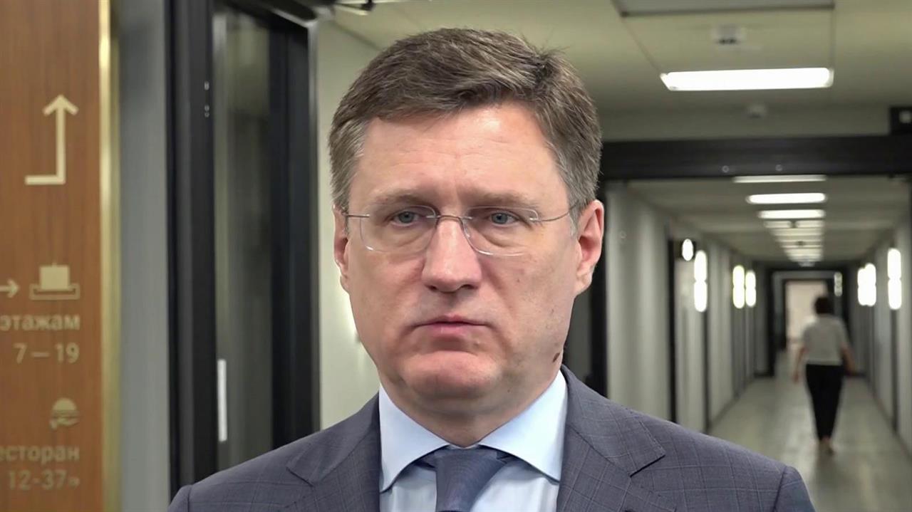 Вице-премьер Александр Новак сообщил о стабилизации ситуации на рынке топлива смотреть онлайн