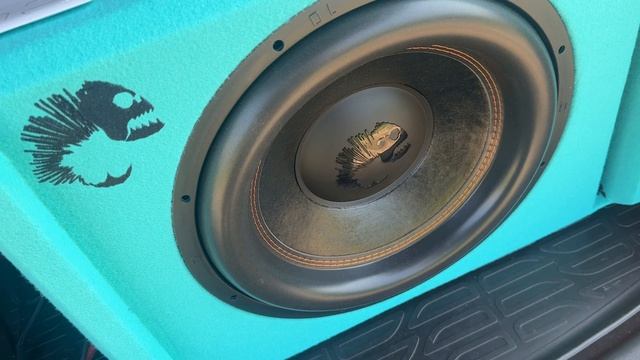Активный сабвуфер DL Audio piranha 15A v2 в Chery Tiggo 4 pro смотреть онлайн