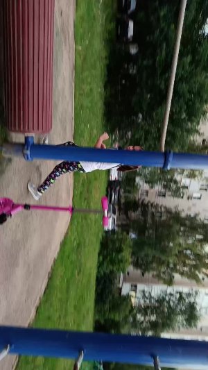 мучаю подруг