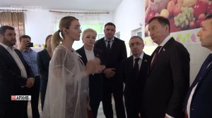 Заур Аскендеров осмотрел ход реконструкции школы-интерната №5