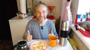 Завтрак с котями. Купил гниль по акции. Спасибо за донат. Мукбанг. Обжор. Еда на камеру. Диета. Шиза