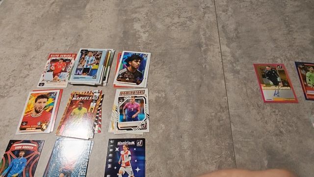 Брейк 2 бластеров Donruss RTWC 2026.mp4 смотреть онлайн