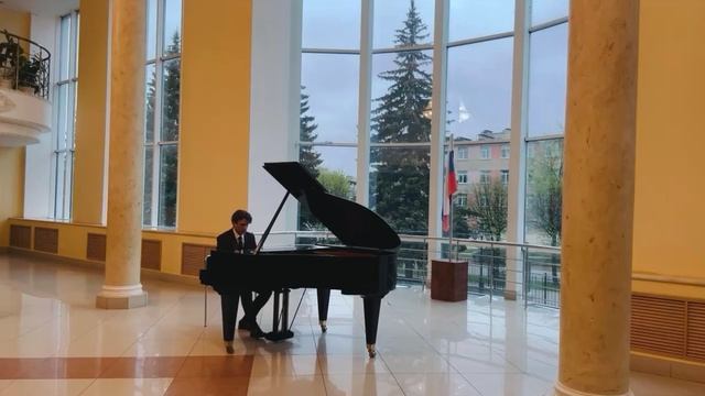 Дмитрий Соболев - «Луна и море» (автор Дмитрий Соболев)