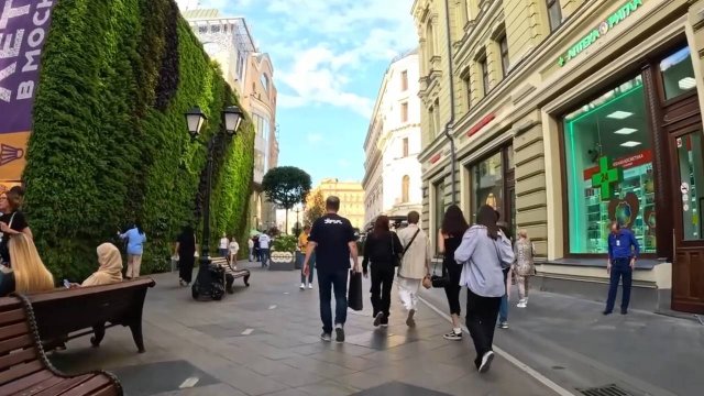 Гуляя по Москве 🇷🇺 / Окунитесь в повседневную жизнь города Гуляя по Москве 🇷🇺 / Окунитесь в повседневную жизнь города