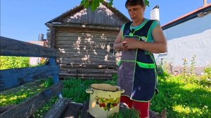 ПОЛУЧИЛА ТАК ПОЛУЧИЛА. БОЛЬШОЙ СИНЯК ВЫРОС!