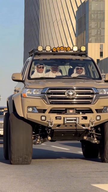 небольшой Land Cruiser 200