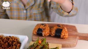 Мукбанг - курица и острая лапша и лапша с чёрным соусом - острый вкус