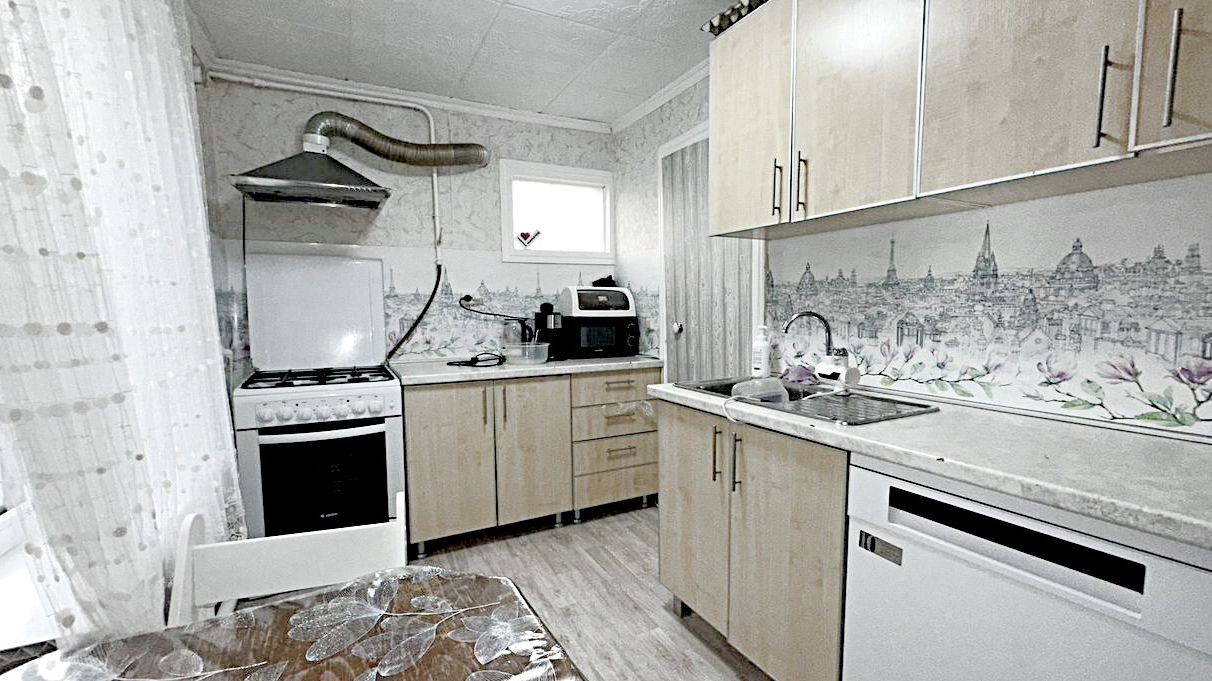 Уютный дом с новой крышей 70 кв.м. на земельном участке 4 сотки, земля категории ИЖС, город Армавир смотреть онлайн