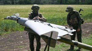 Дроны-камикадзе уничтожили сеть укреплений ВСУ. Лучшее видео из зоны СВО