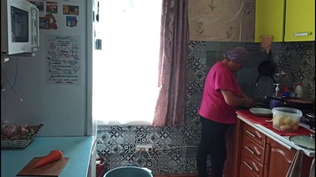 Готовим картошечку с грибами😋 смотреть онлайн