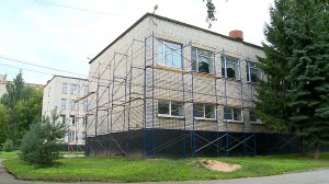 (Рыбинск-40) ГЛАВА ГОРОДА ПРОКОНТРОЛИРОВАЛ РЕМОНТ ШКОЛ