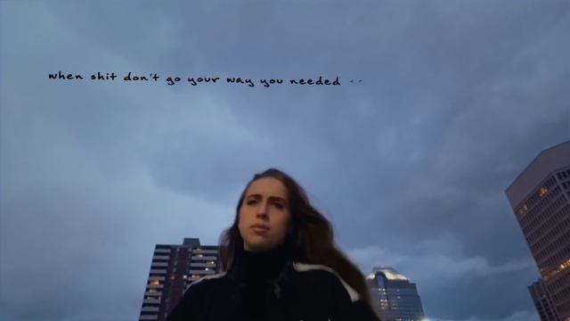 Tate McRae - you broke me first (Lyric) смотреть онлайн