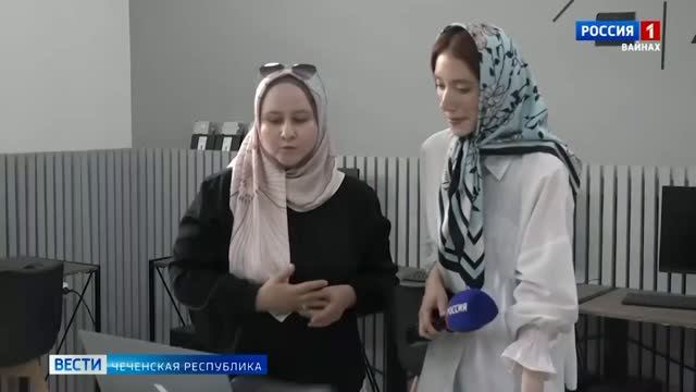 Лаборатория цифрового образования. Интервью с Луизой Уматгериевой смотреть онлайн