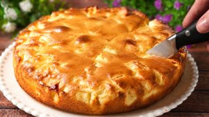 Этот яблочный пирог настолько вкусный, что я пеку его всё лето! Тает во рту