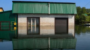 Почти 750 приусадебных участков оказались за сутки в воде в Свердловской области