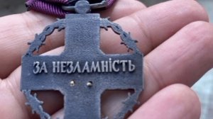 Украинский военный вернул Зеленскому госнаграду из-за притеснений Сырским военнослужащих.