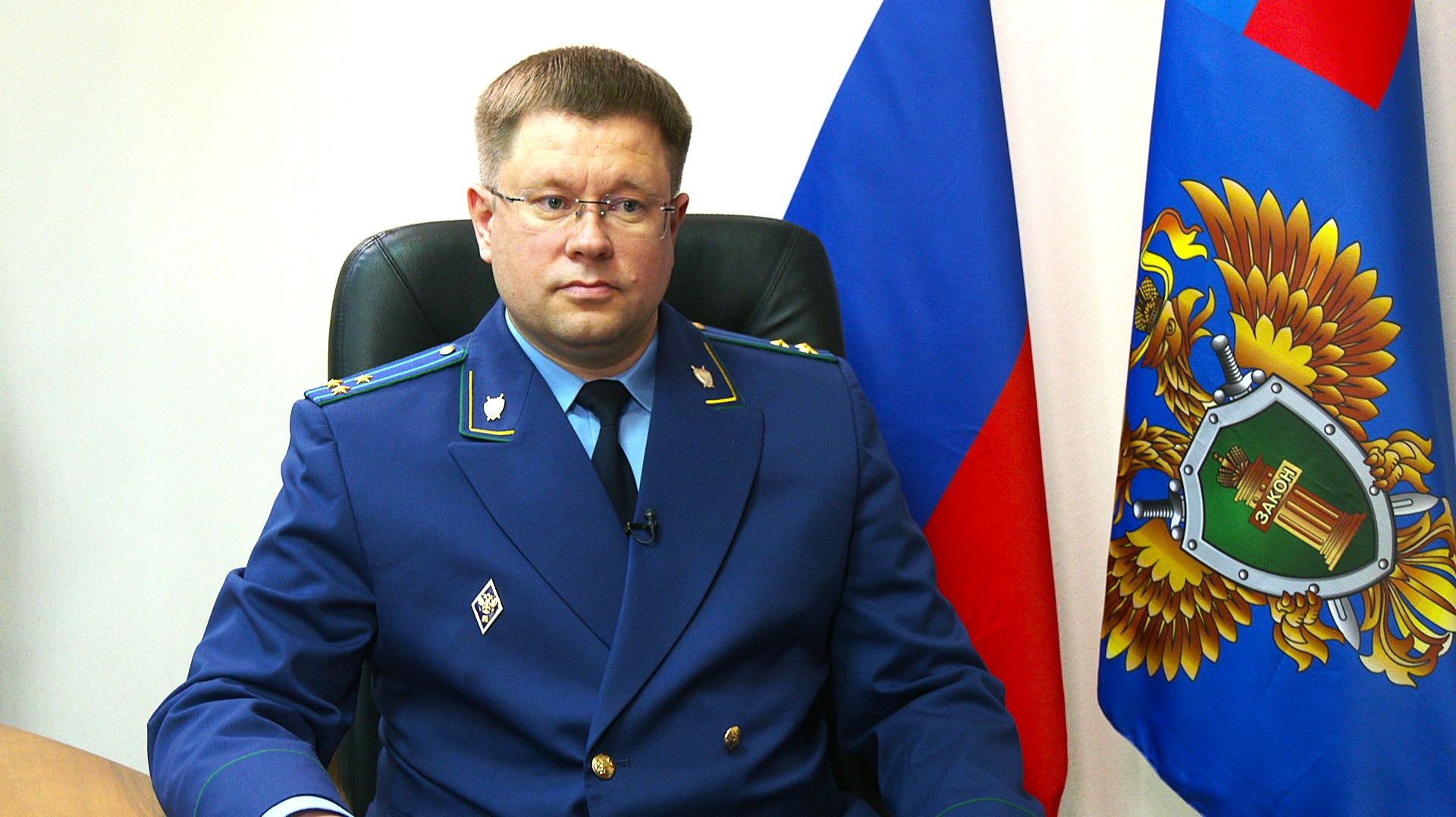 Когда прокурор идёт в суд за вас? смотреть онлайн
