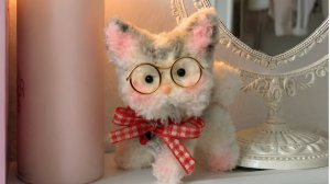 КОШКА ИЗ ПЛЮШЕВОЙ ПРОВОЛОКИ