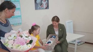 Девочка, пострадавшая при атаке БПЛА в Сочи, идет на поправку