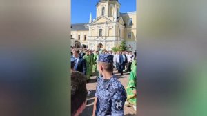 Русская Община соборно молилась на Патриаршем богослужении в Свято-Троицкой Сергиевой Лавре !