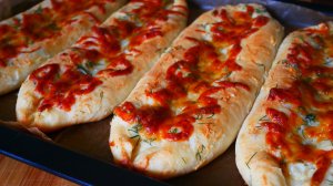 Чесночные лодочки с сыром Булочки с сыром в домашних условиях