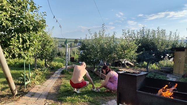 Готовим ужин в деревне смотреть онлайн