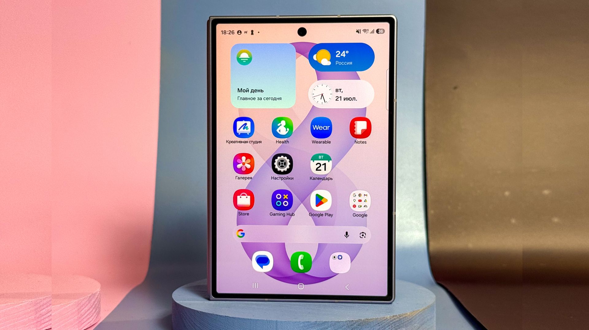 ВЫШЕЛ SAMSUNG GALAXY Z FOLD 8 ОЧЕНЬ НЕОБЫЧНОЙ ФОРМЫ! смотреть онлайн