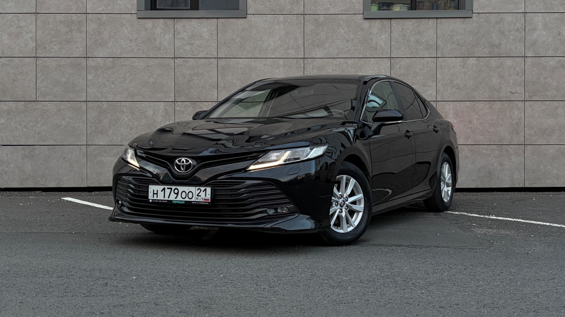 Toyota Camry v70 смотреть онлайн