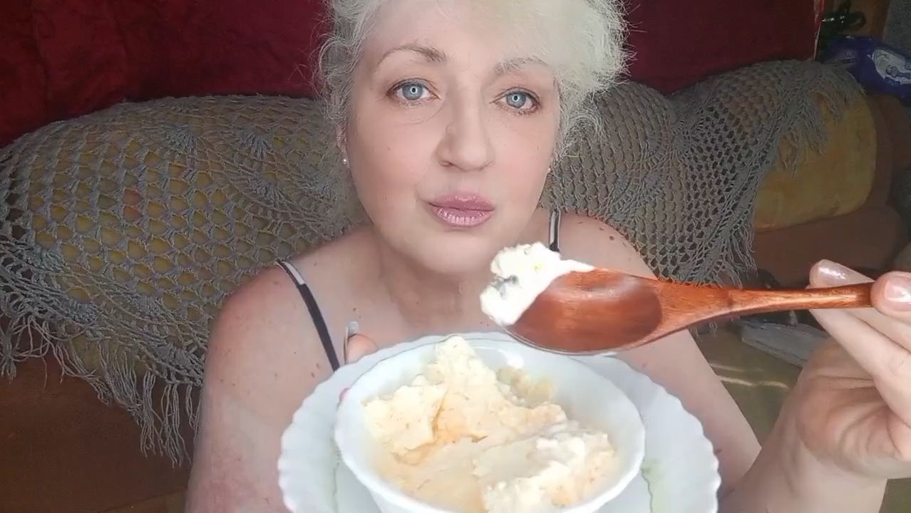 ЧТО Лежит в Холодильнике у Такой Обжоры Как Я⁉️ Такую Вкусноту в Магазине не КУПИШЬ! смотреть онлайн