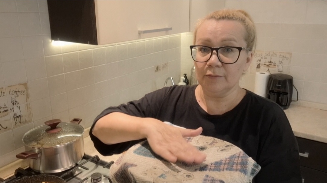На ужин курица с овощами. Иван чай готовим первый раз. смотреть онлайн