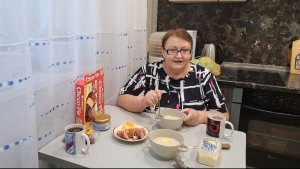 Моё дождливое утро. Готовлю завтрак.