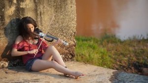 Bottle of Loneliness (El Mukuka ft. Kayla Jacobs) - Electric Violin Cover | Caitlin De Ville