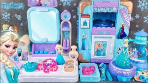 Играем в Набор для макияжа для Эльзы! Распаковка и Обзор ярких игрушек! Мультики для детей смотреть!
