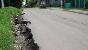 ДОРОГА ИСЧЕЗАЕТ ПОСЛЕ КАЖДОГО ДОЖДЯ