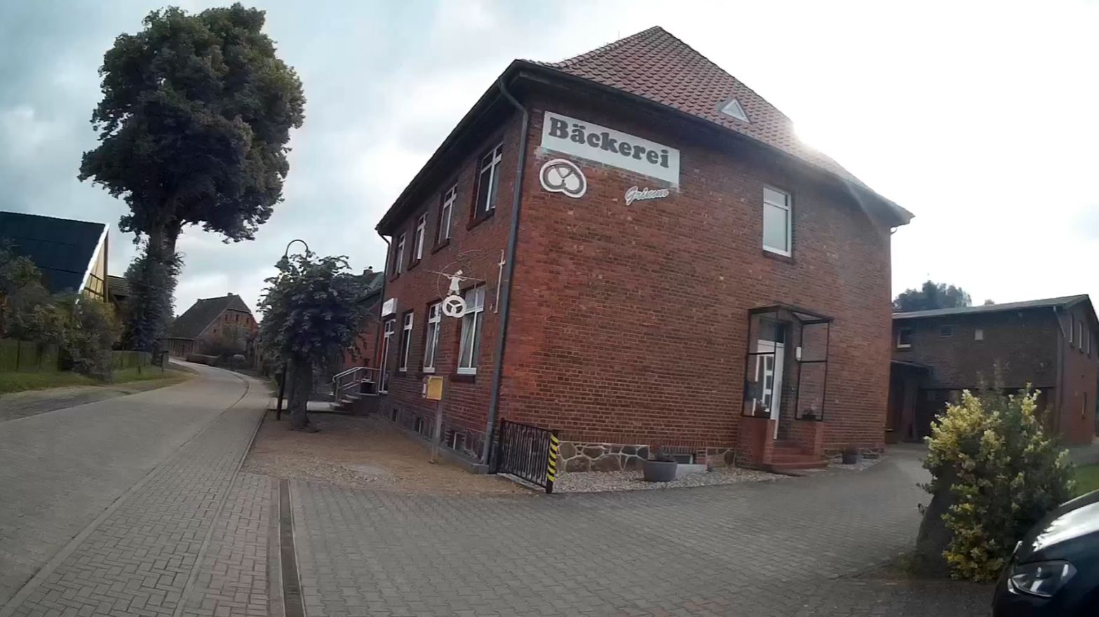DDR-Brötchen nun auch bei uns in Mecklenburg! смотреть онлайн