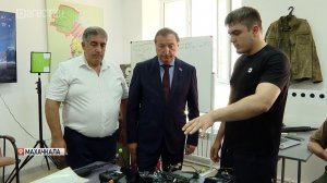 Заур Аскендеров оценил работу центра подготовки операторов беспилотников