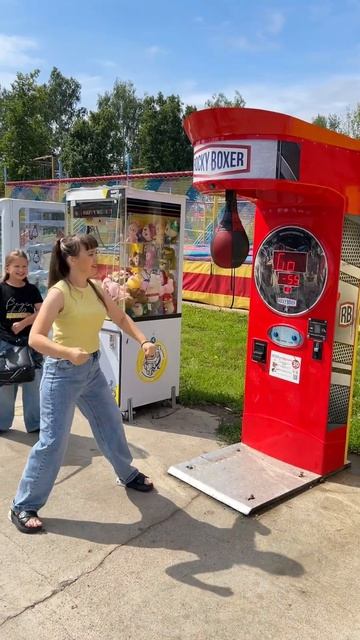 Девчонки еще дадут ответку мужикам!