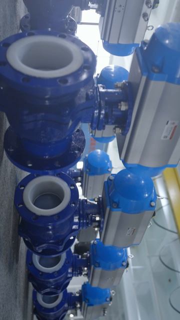 Пневматический полнопроходной шаровой кран с фторопластовой облицовкой DN150 PN16 YFM-YOUFUMI Пневматический полнопроходной шаровой кран с фторопластовой облицовкой DN150 PN16 YFM-YOUFUMI