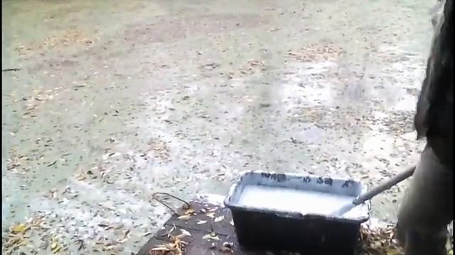 Известкование водоёма озеро пруд гашеной известью осенью Простой способ обработки известью с плота