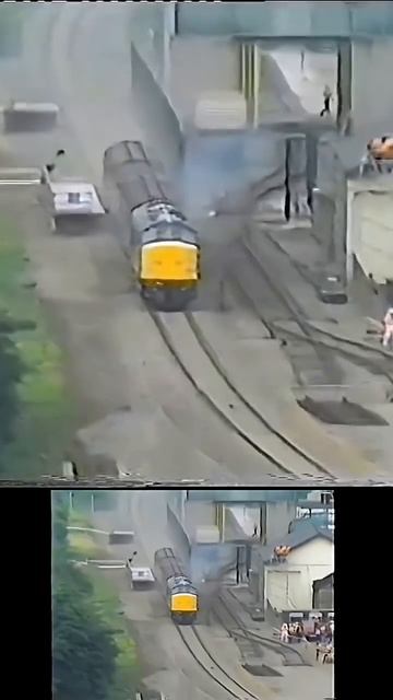 CRASH! 46009’s famous nuclear flask crash test #class46 #traincrash #thrash(1) смотреть онлайн