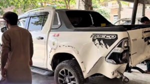 Пакистанский ремонт Toyota Hilux Revo Rocco. Жестянка, покраска