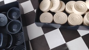 игра в шашки 1 серия